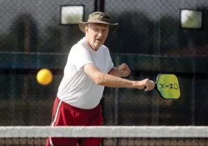 Read more about the article Embracing the Pickleball Craze at Walnut Street and 1st Avenue