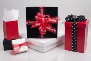 Read more about the article Unboxing the Benefits: Why Custom Gift Boxes are the Perfect Choice